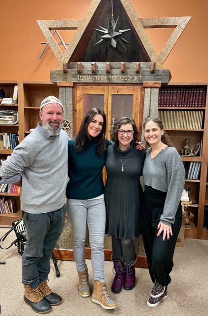 Rabbi Cantor Robbi Sherwin hosts three current JSLI students in Idaho!